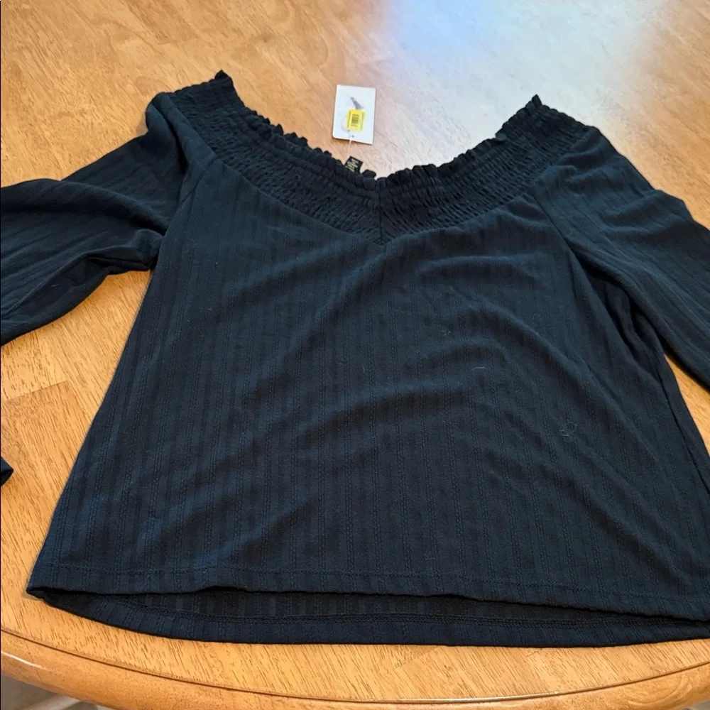 Jessica Simpson Elegant Black Long Sleeve Blouse